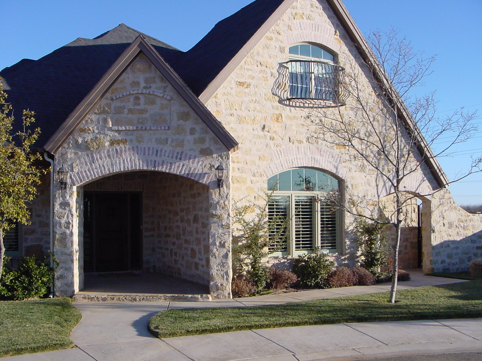 We provide the most cost efficent shipping solution to Colleyville.